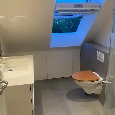 Lejlighed 3 Værelses I *